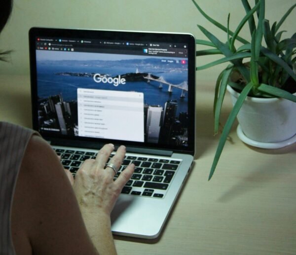 SEO Friendly Blog Writing - Video Consultancy